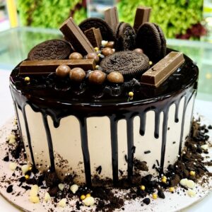 Royal Chocolate Dream Cake